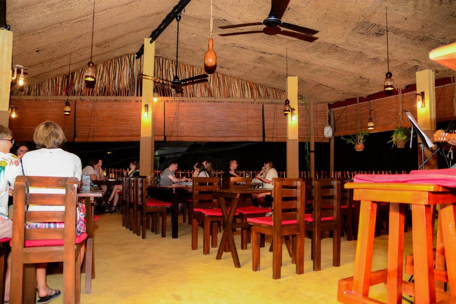 Hotel Coconut Style Restaurant&Milinda Guest Unawatuna Exteriér fotografie