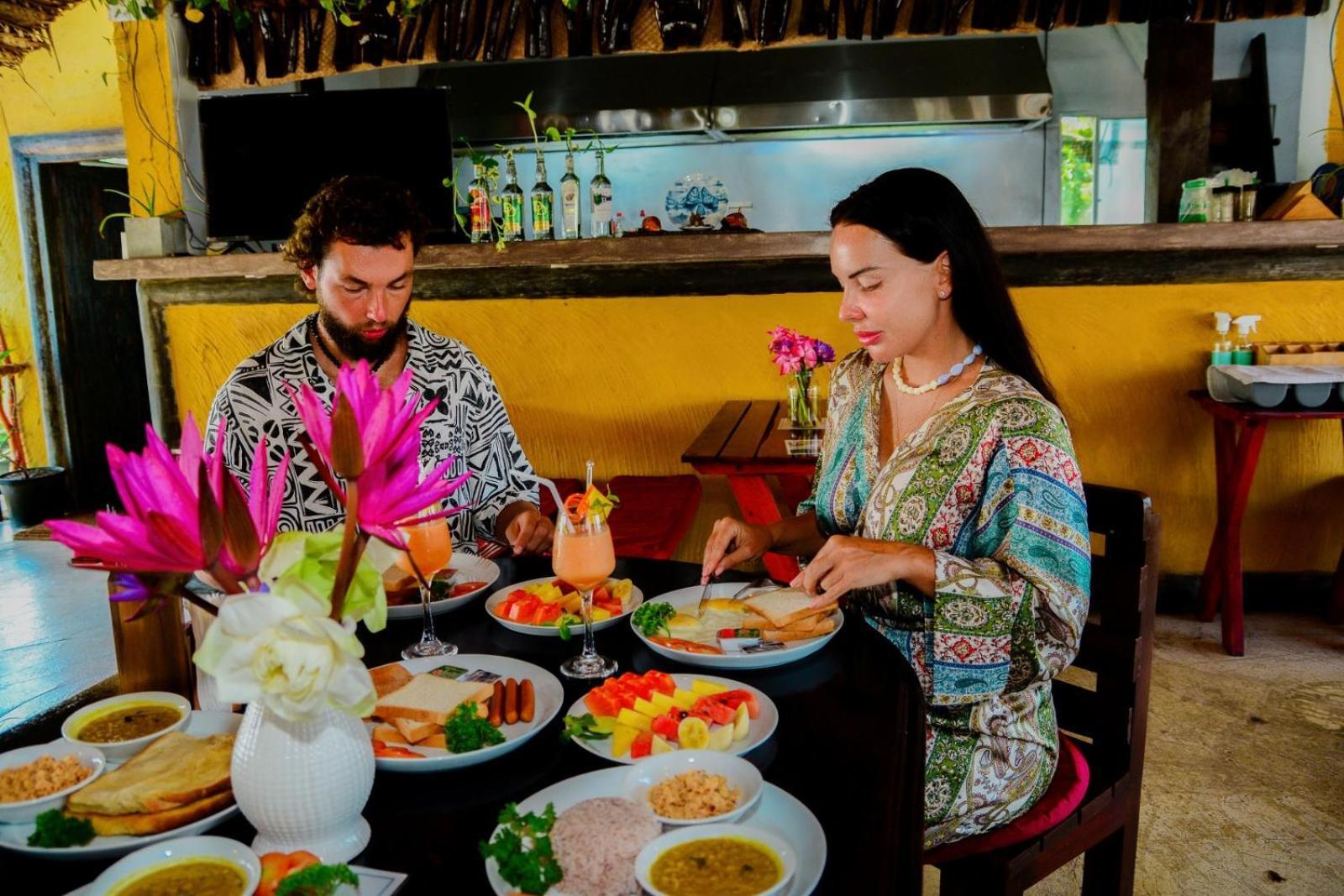 Hotel Coconut Style Restaurant&Milinda Guest Unawatuna Exteriér fotografie